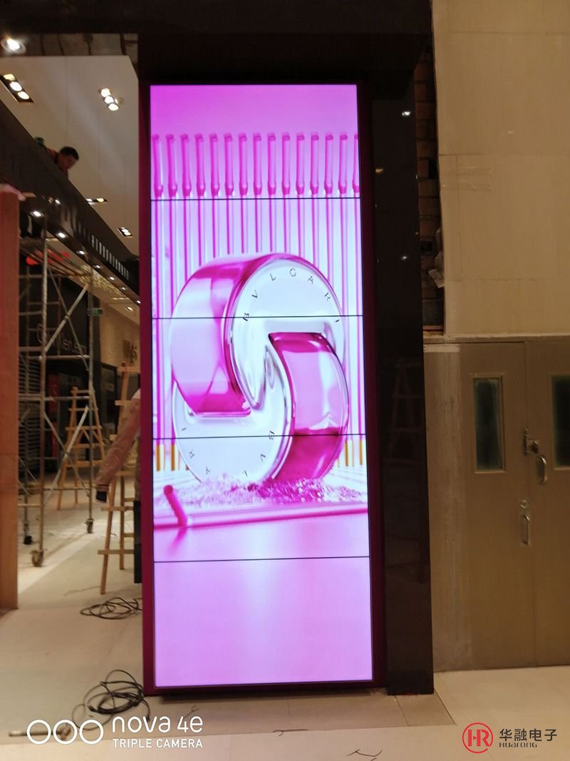 商場55寸3.5 5X1LED顯示屏實(shí)例3